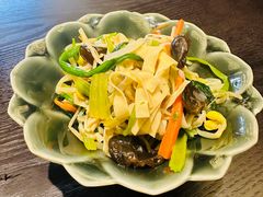 -古都历食南京菜·烤鸭·鸭血粉丝·汤包(南京博物院店)