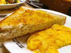 鲜牛油麦包厚多士-旺记冰室(九龙中心大厦店)