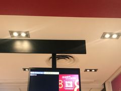 -麦当劳(汉口火车站候车室店)