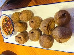 -野山舂·贵州现舂酸汤火锅(鸿通城店)