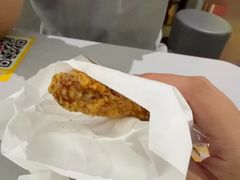 -麦当劳(上海虹桥站30B检票口楼上)