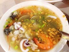 -六合夜市