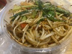 -牛八宝桂林米粉(八里庄店)