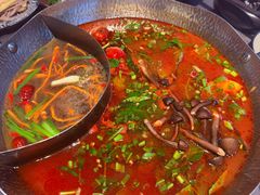 -楠小云·云南鲜菌·鲜牛自助火锅(九眼桥店)