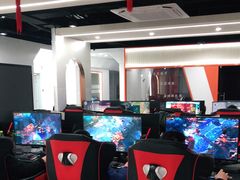 -鹏羽电竞馆(万盛东地铁站店)