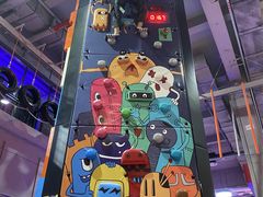 -嗨翻Hi-Fun竞技主题乐园·蹦床亲子生日轰趴(国光1937店)