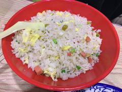 -江城燕子大排档(江汉路步行街店)