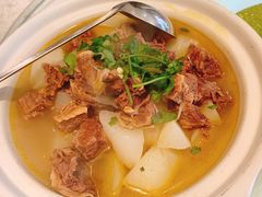 萝卜牛腩-美味故事特色餐厅(汉阳郭茨口店)