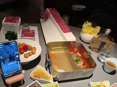 -左庭右院鲜牛肉火锅黑金店(陆家嘴中心店)