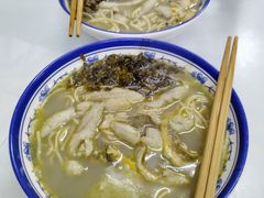招牌黄鱼面-明呈黄鱼面馆(斜土路店)
