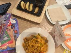 -必胜客(WOW梦之城店)