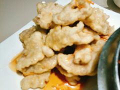 -老码头黑皮肘子锅包肉(赣水路店)