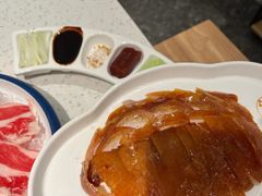 -三人行骨头王火锅(长寿店)