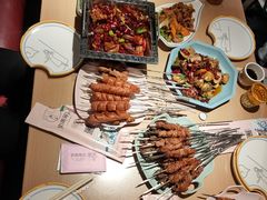 -街角等你.大连海鲜烧烤.经典铁板海鲜串(西安路店)