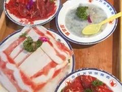 -贤合庄卤味火锅(时代广场店)