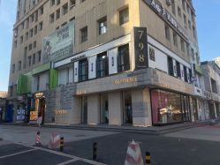 门面-涂tu指甲日式美甲美睫店