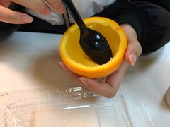 -志龙皇冠吃货椰子铺