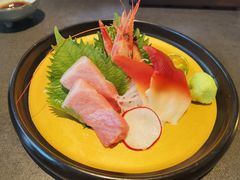-铭牛烧肉·和牛海鲜自助(高新月牙湖店)