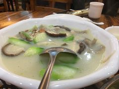 珍菌浸顺峰山鱼皮饺-顺德渔村(梅花园店)