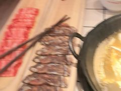 -热火朝天鲜切牛肉火锅(南强街巷店)