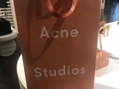 -Acne Studios(芮欧百货店)