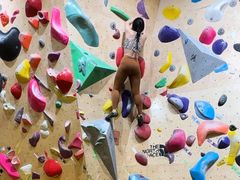 -问山MountQuest攀岩馆