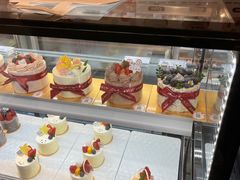 -花花卷卷·鲜食蛋糕(静安久光百货店)