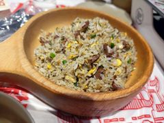-肥肥虾庄·金牌油焖大虾(汉街SKP店)