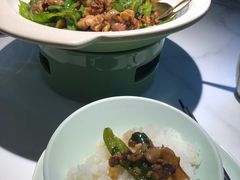 -费大厨辣椒炒肉(高铁吾悦广场店)