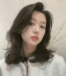-十六番发型师事务所