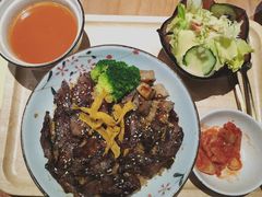 -POKEE VIA&Brunch·维娅(重庆来福士店)