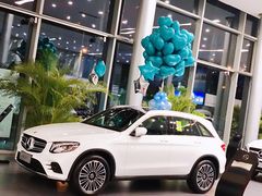 -天津波士信达奔驰4S店(卫津南路店)