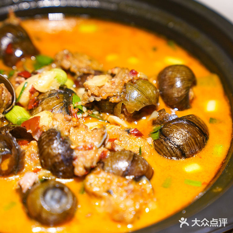  上百种农家菜🐟家门口就能吃到正宗千岛湖大鱼头