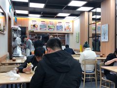 大堂-筋饼豆腐脑一绝