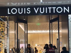 -LV路易威登(德基广场店)