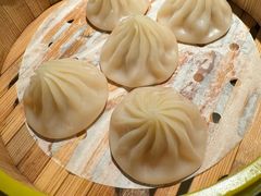 鸡汁杭州小笼包-桂满陇天书(南京德基旗舰店)