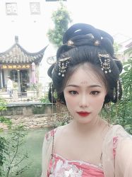 -一揽芳华汉服旗袍体验馆(拙政园店)