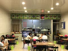 -继红顺河抄手名小吃