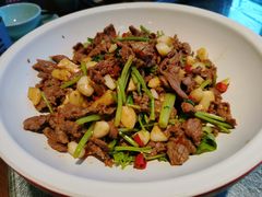 -老长沙湘菜馆(凤凰路店)
