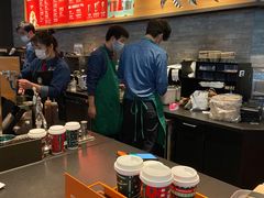 -星巴克臻选(周浦万达店)