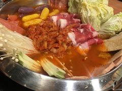 -肥肥虾庄·金牌油焖大虾(杨园滨江时代walk店)