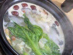 -濠轩阁特色生蚝火锅(水湾路店)