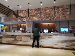 -西安大雁塔科技大学地铁站亚朵酒店