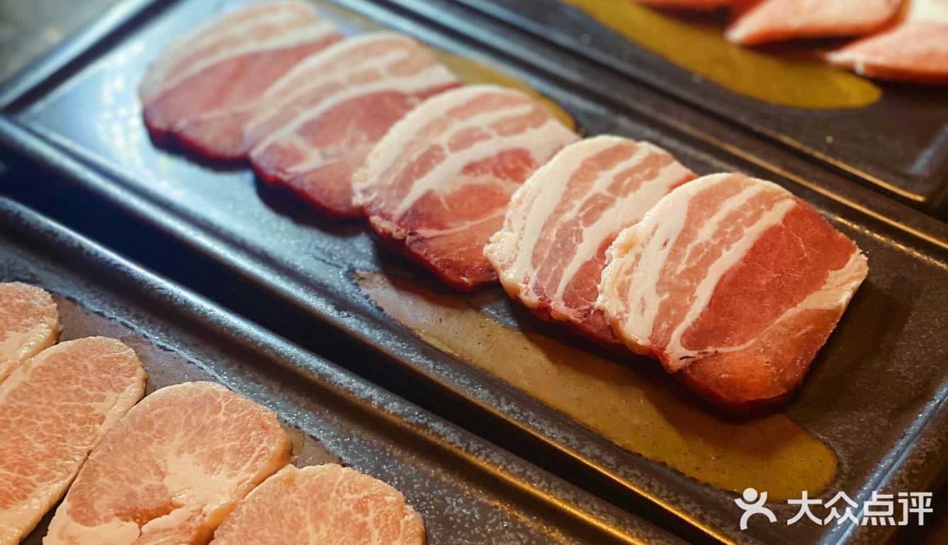 味道门炭火烧肉，给你不一样的味道[调皮]