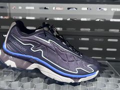 -SALOMON萨洛蒙(青岛海信店)