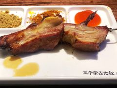 苏尼特秘制烤羊排-三个蒙古大叔羊肉串(大宁店)