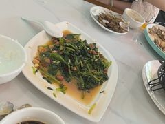 -一口猪海鲜浑锅·东北家常菜