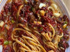-歹歹的加个面过油肉拌面
