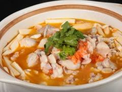 酸汤牛蛙-鱼鲜饭香·招牌汽锅剁椒鱼头王