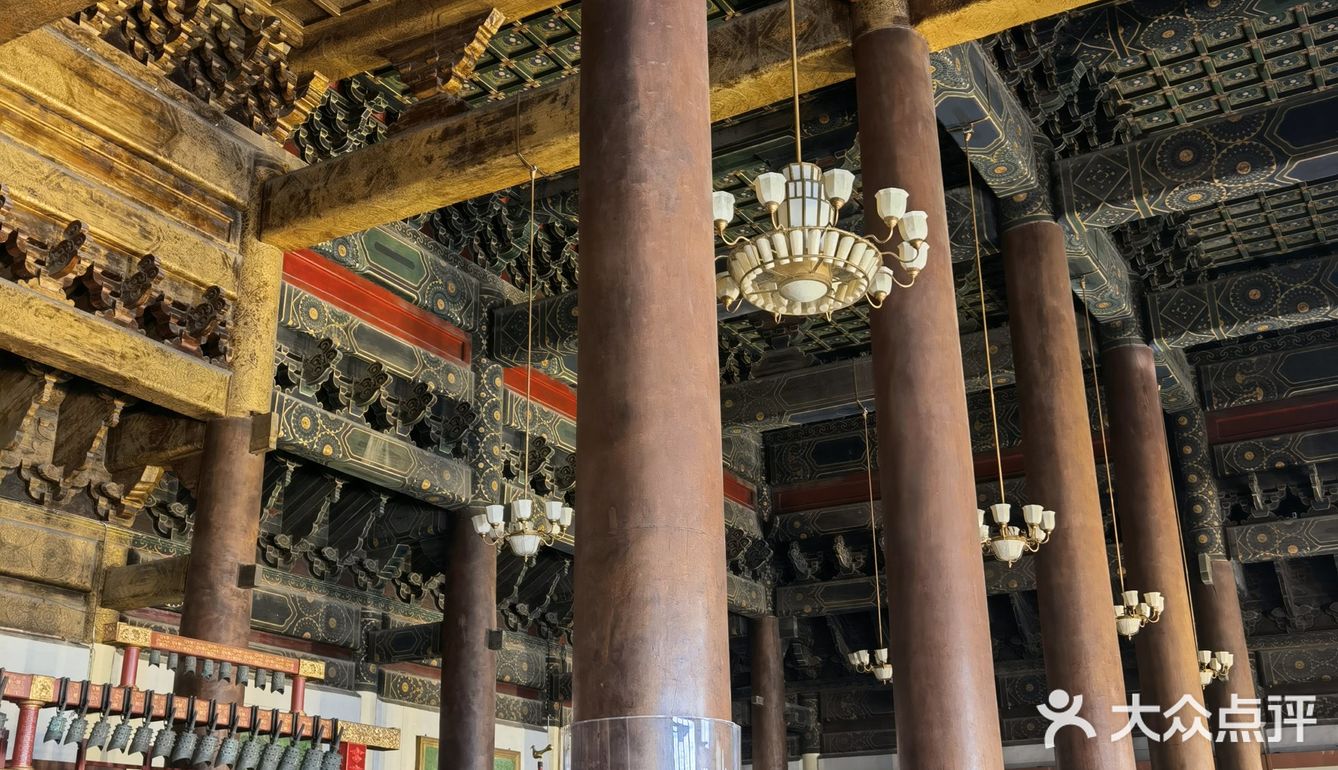 门票2元，提前一天在网上预约